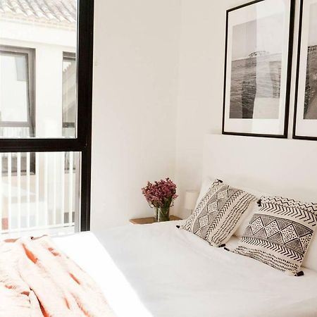Gotoseville Gerona Suites Zewnętrze zdjęcie