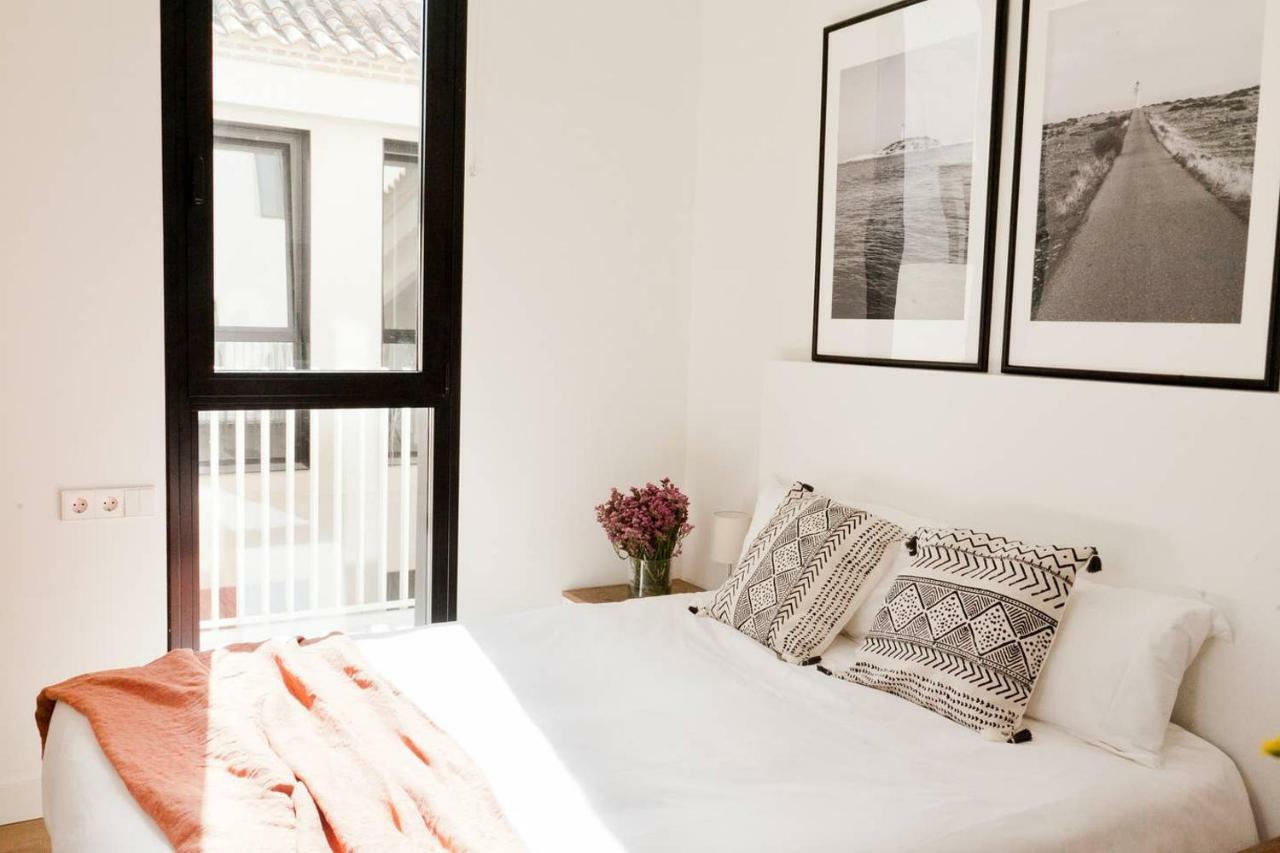 Gotoseville Gerona Suites Zewnętrze zdjęcie