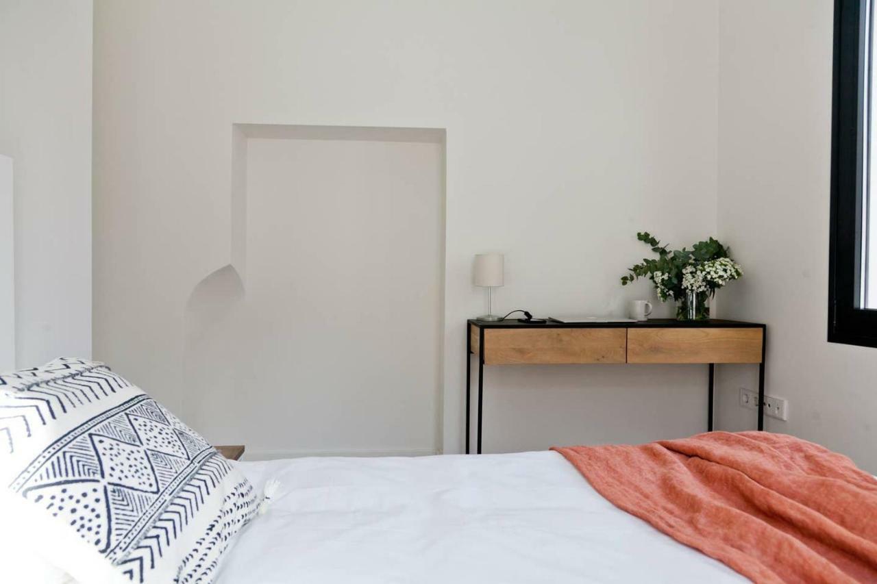 Gotoseville Gerona Suites Zewnętrze zdjęcie